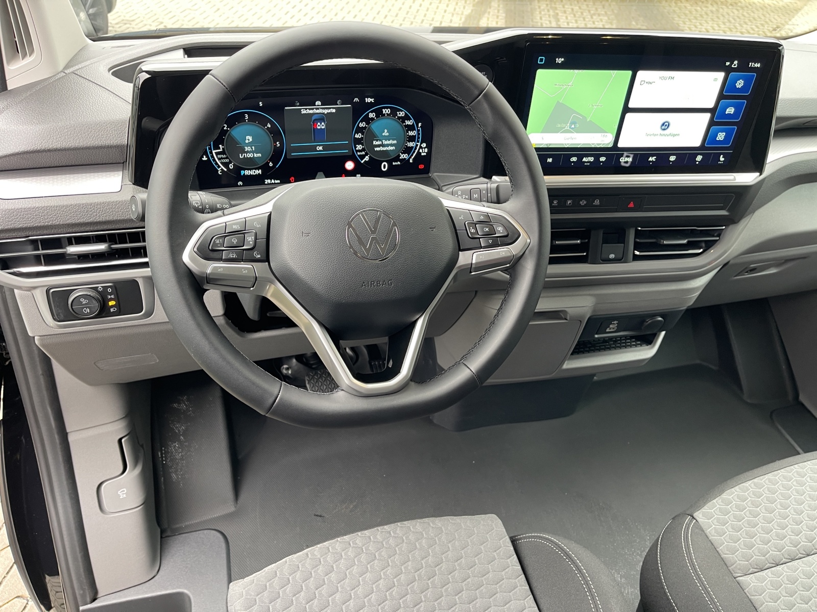 T7 Transporter Kasten LR 2.0 TDI 4 Motion Navi Kamera ACC AHK