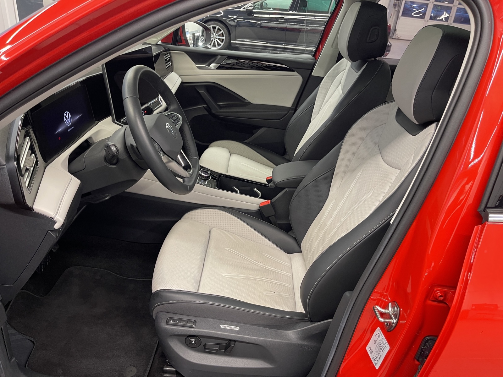 Tiguan TDI DSG Elegance IQ-Light Leder Panodach Standh.