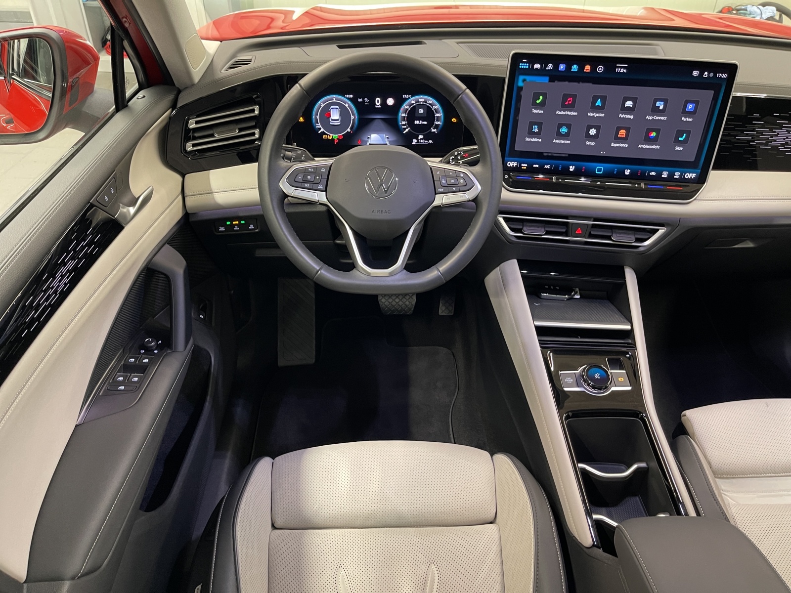 Tiguan TDI DSG Elegance IQ-Light Leder Panodach Standh.