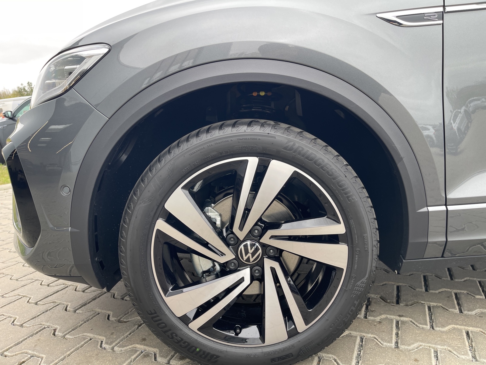 T-Roc TSI DSG R-Line IQ-Light AHK Panodach