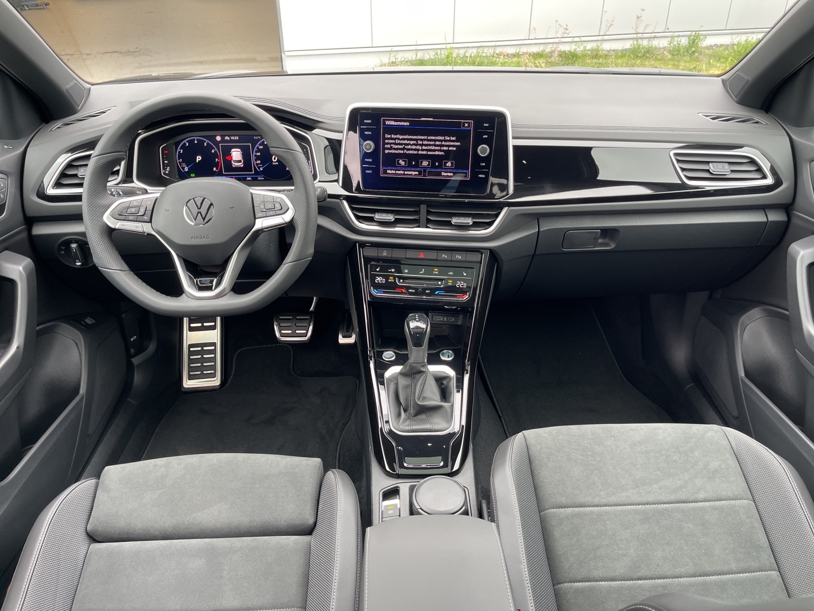 T-Roc TSI DSG R-Line IQ-Light AHK Panodach