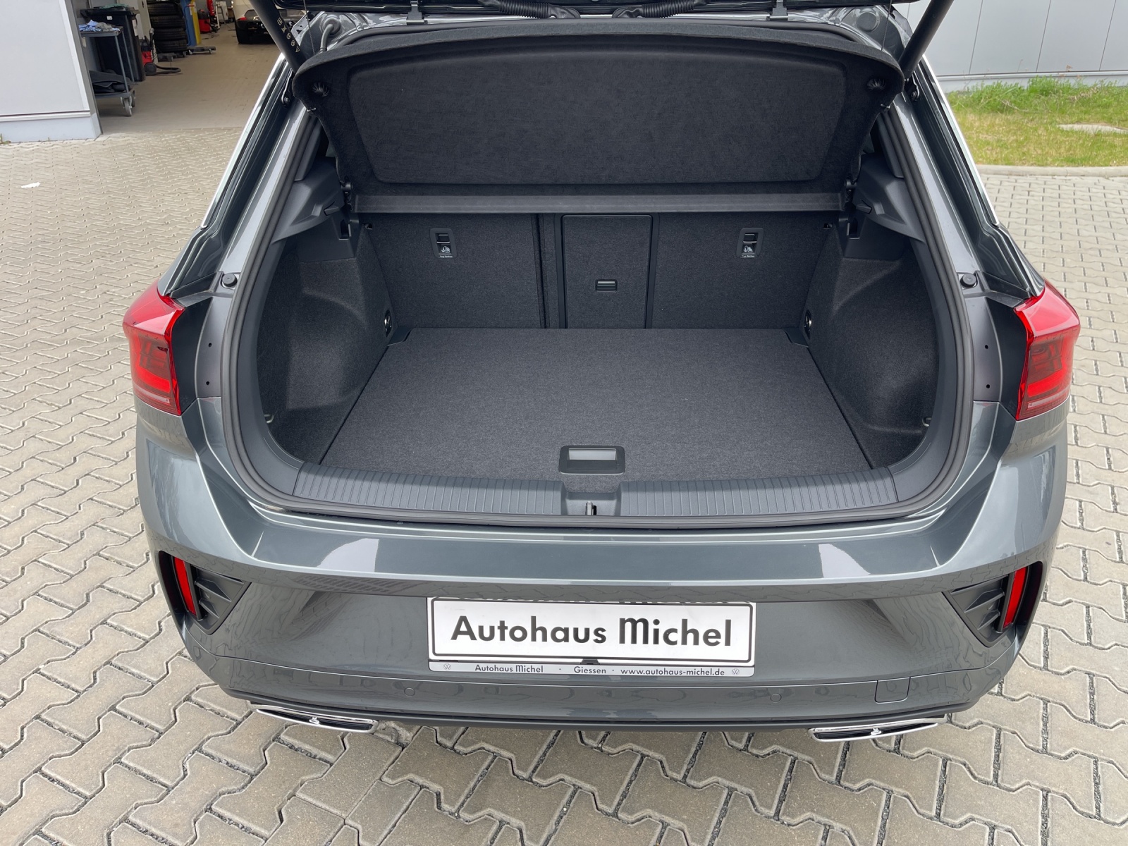 T-Roc TSI DSG R-Line IQ-Light AHK Panodach