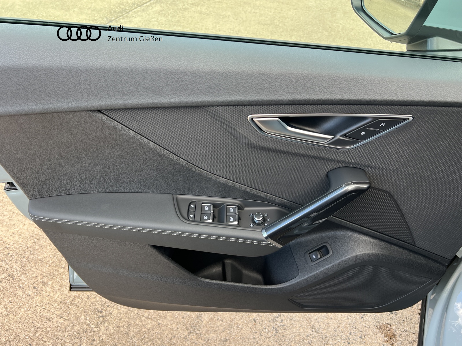 Q2 30 TFSI S line Black MATRIX-LED Navi Assistenzpaket