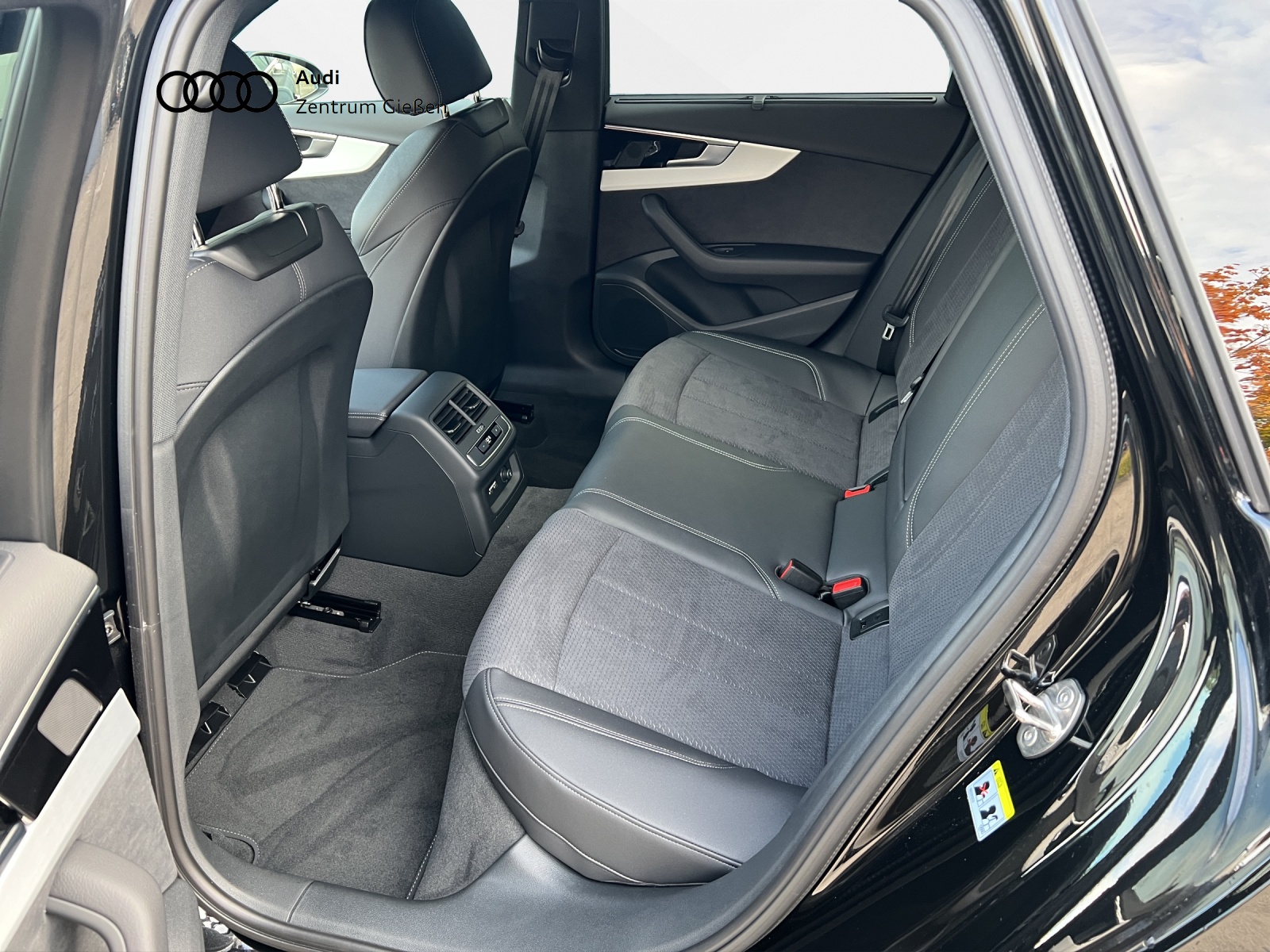 A4 Avant 35 TDI S line Black Businesspaket Assist Tour/Stadt/Parken