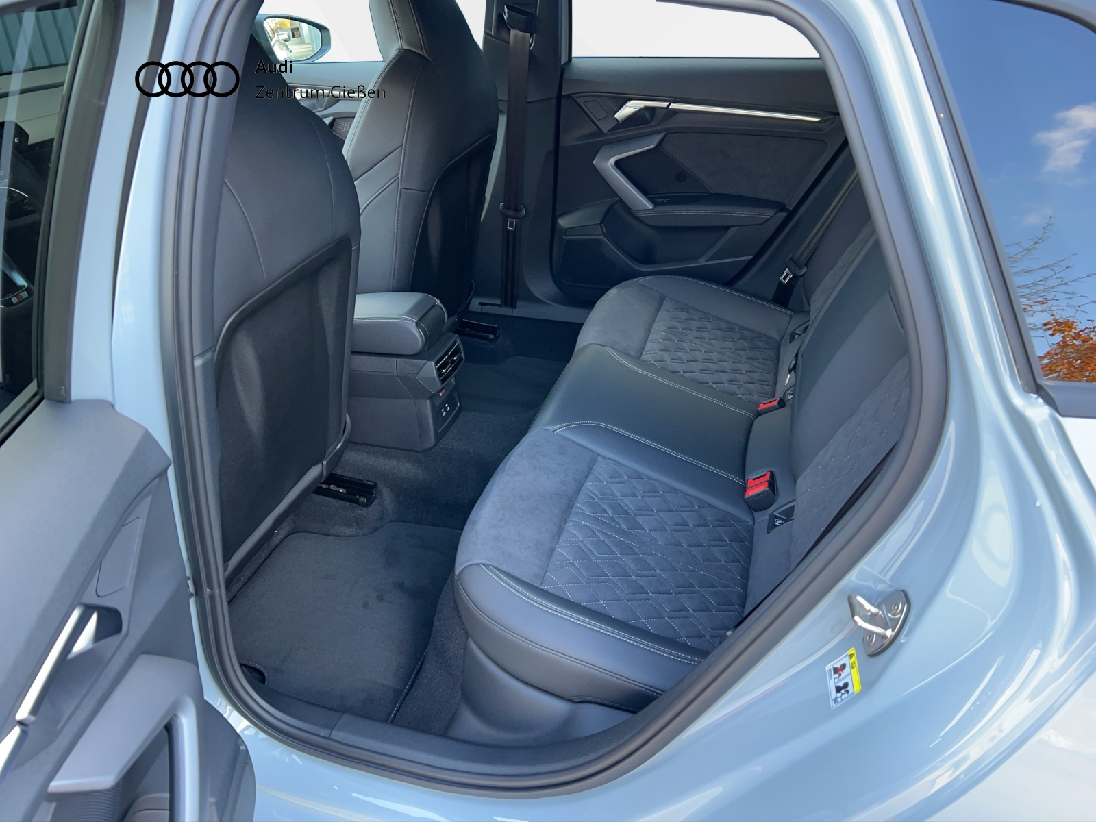 A3 allstreet 35 TDI S line Black AHK MATRIX Businesspaket MMI Navi Plus