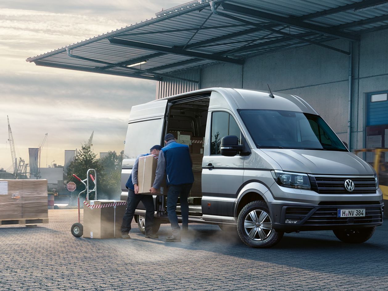 cr1557-conversions-crafter-delivery-van-couriers-logistics-16x9